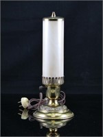 BRASS BASE TABLE LAMP WITH SLAG GLASS SHADE