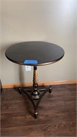 Round table black & gold 19” x24.5”H