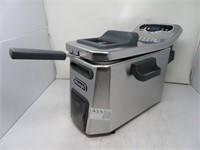 DELONGHI C/T S/S ELEC DEEP FRYER D44528DZ