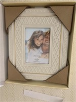 LENOX PICTURE FRAME