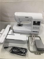 BROTHER SE1900 SEWING AND EMBROIDERY MACHINE