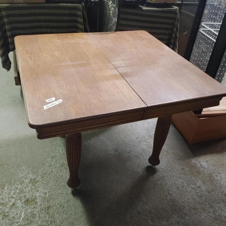 SOLID OAK KITCHEN TABLE NO CHAIRS NO  LEAF