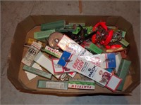 ASSORTMENT OF VINTAGE FISHING LURES & BOXES