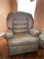 Oversized recliner