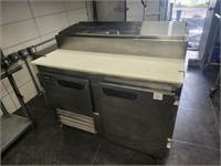 LEADER 4' SELF CONTAINED PIZZA PREP TABLE ESPT48