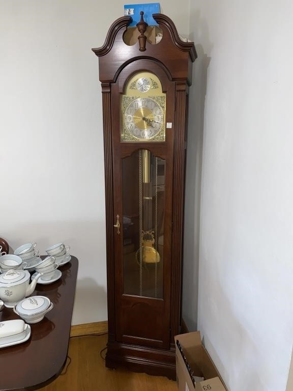 RIDGEWAY WOODEN GRANDFATHER CLOCK