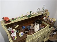 LARGE LOT OF DECORATIVE GLASS INCLUDING