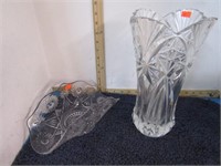 CRYSTAL VASE & GLASS BANANA STAND