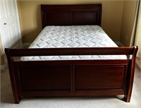 CLEAN DOUBLE BED & WOODEN SLEIGH FRAME