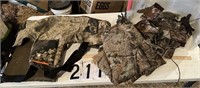 Turkey blind, Vest & Cushion