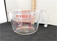 4 Cup Pyrex Measuring Cup