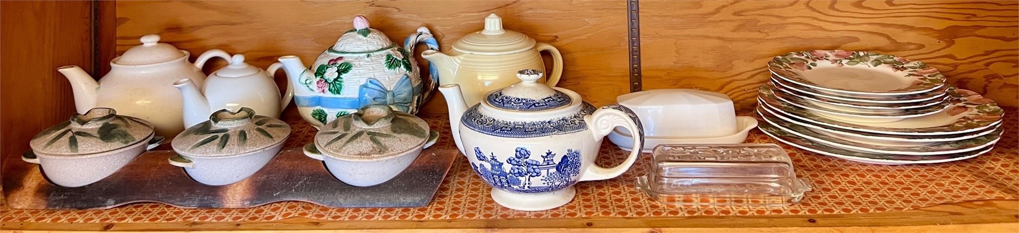 Kitchen cabinet lot teapots & more!