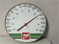 Round 7up Thermometer
