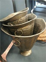Set of 3 metal bowls