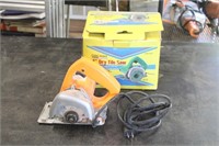 CHICAGO ELECTRIC 4" DRY TILE SAW