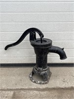 Black cast water pump
