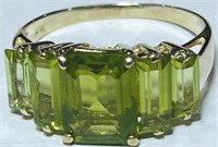 14KT YELLOW GOLD PERIDOT RING 3.08GRS