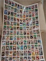 Sheet of 132 football cards 43x28 topps