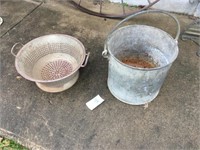 Vintage Water Pail ( 14" Dia x 13" Deep ) & Strain