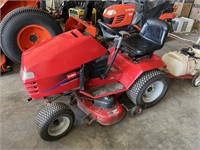 Toro 'Wheel Horse' 266 Riding Mower w/Hydro, 308 h