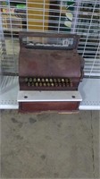 ANTIQUE CASH REGISTER