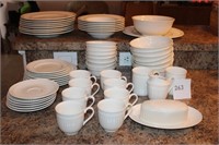 MIKASA DISH SET (8 PIECE SETTING)