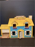 FISHER PRICE PLAY FAMILY HOUSE TOY