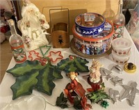 Christmas Decor & Bake Ware