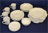 24pcs Lenox Butlers Pantry Dishes