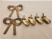 Lot of brass decor and castor wheels