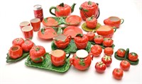 Gros lot de vaisselle vintage, tomates et fraises