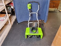 Green Works  Electric  Snowblower