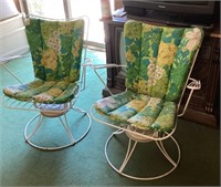 2 vintage patio chairs