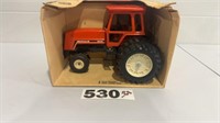 ERTL DUETZ-ALLIS 8030 TRACTOR WITH CAB