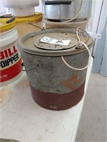 Vintage Metal Minnow Bucket