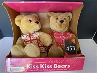 Hallmark Kiss Kiss Bears