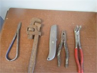 Tool Lot - Pipe Wrench, Utility Knife and More