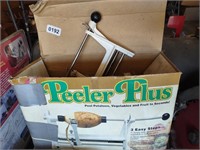 Peeler Plus Potato/Fruit Peeler