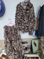 Camo Ruffles Field Jacket and Pants ( XL)