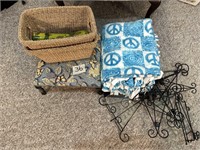 BASKETS, PICTURE FRAME HOLDERS & MORE