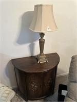 LAMP & SIDE TABLE