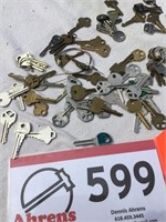 COLLECTION OF KEYS
