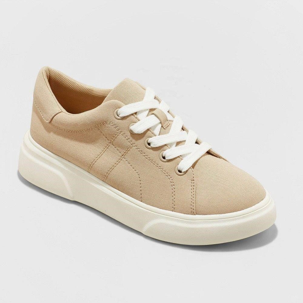 NEW $30 (10) Women's Sneakers WHITE