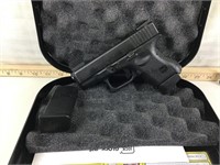 Glock model 27 .40 Caliber S&W. Comes with 2 mags