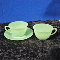 Jane ray fire king saucer & 2 cups
