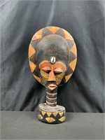 African sculpture w Sun Crown