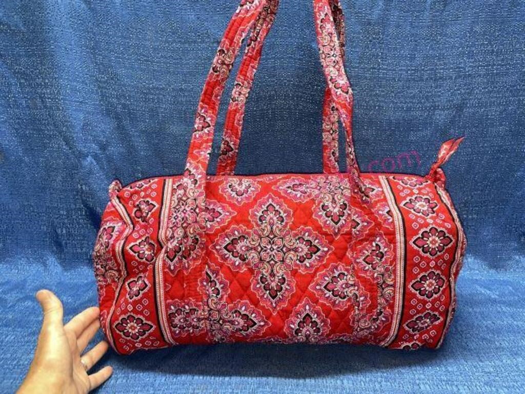 Vera Bradley red duffle bag (like new) - med. size