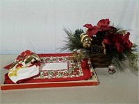 Christmas apron, placemats and arrangement