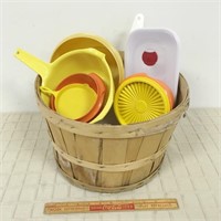 VINTAGE TUPPERWARE AND MORE