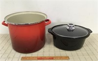 ENAMEL POT AND COVERED CASSEROL POT